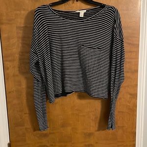 Cropped sweater